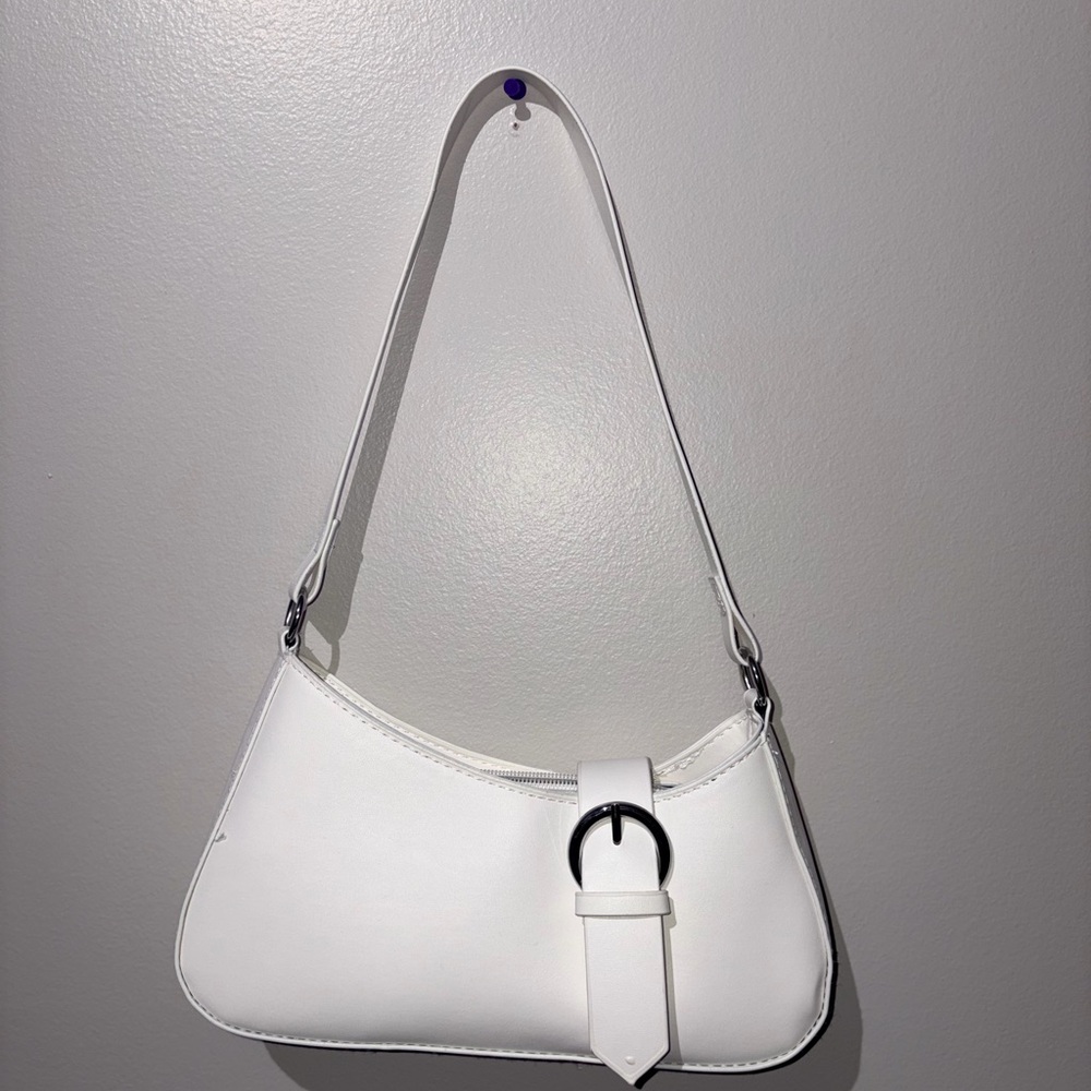 Chic White Shoulder Bag with Buckle